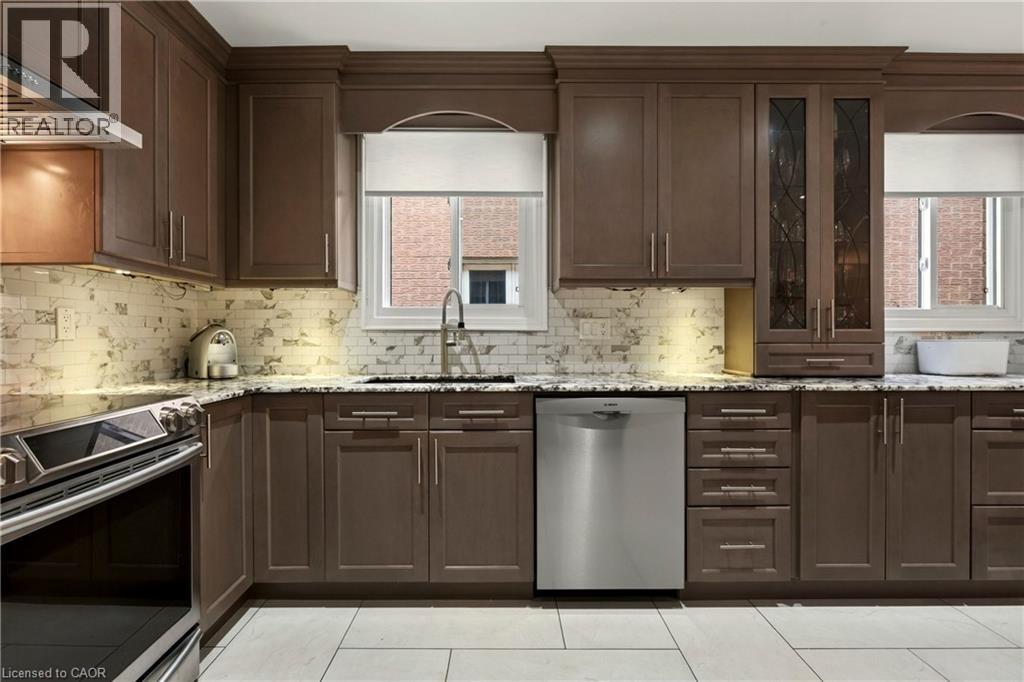 4348 Jenkins Crescent, Mississauga, Ontario  L5R 1V3 - Photo 11 - 40856232