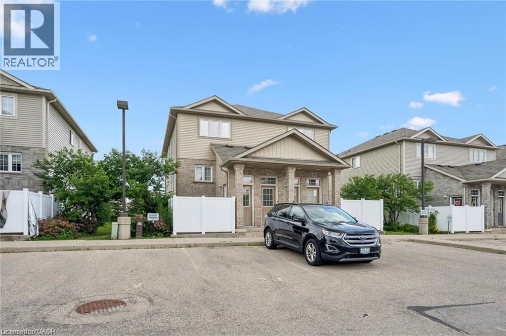 240 Westmeadow Drive Unit# 5a, Kitchener, Ontario  N2N 0A1 - Photo 1 - 40856191