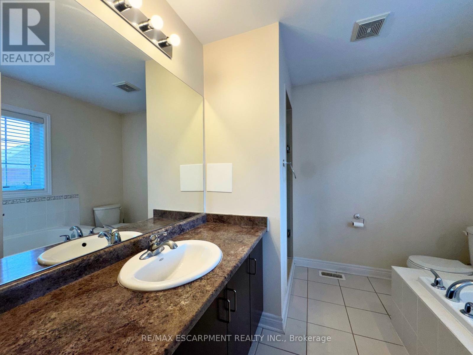 11 Keith Crescent, Niagara-On-The-Lake, Ontario  L0S 1J0 - Photo 13 - X13249858