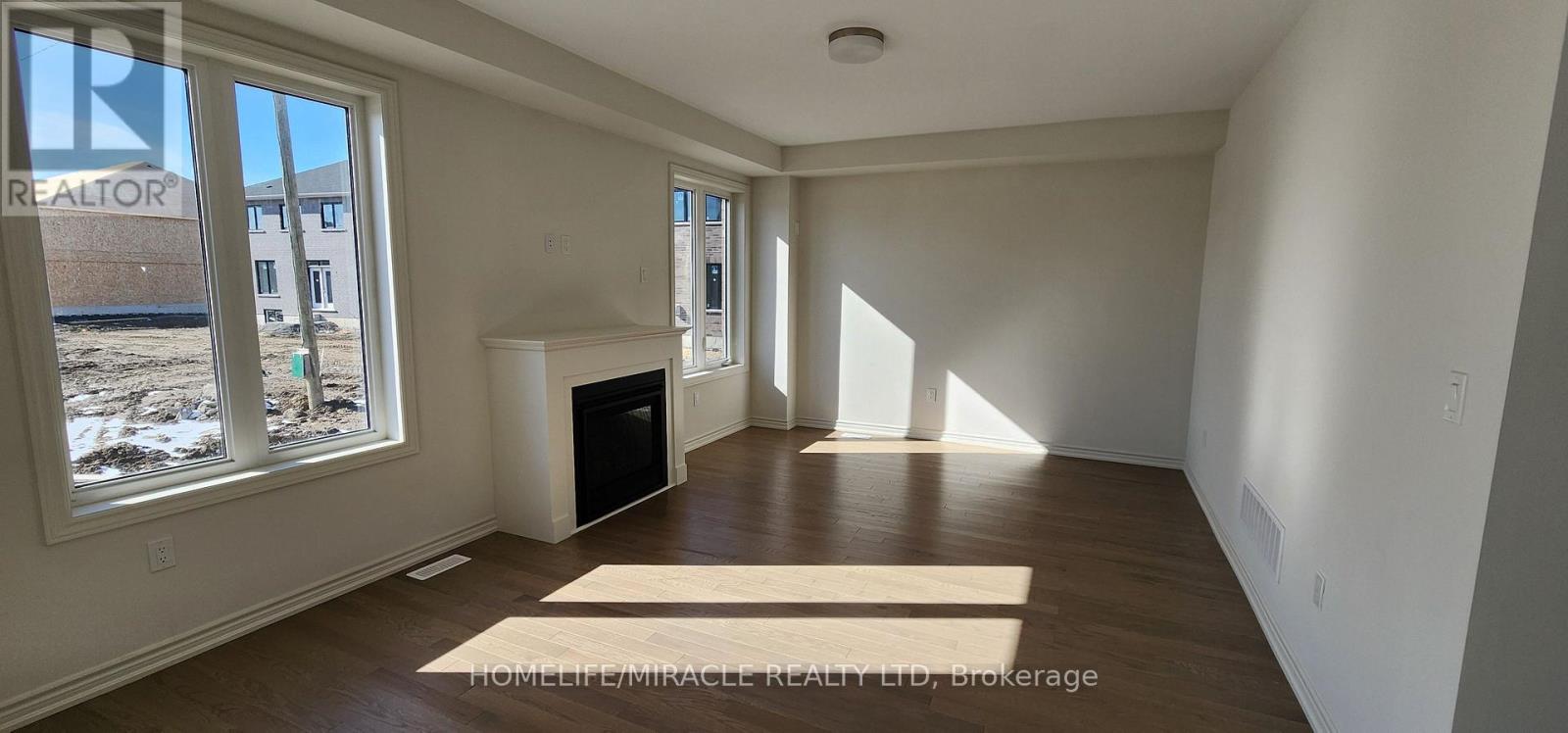 30 Hummingbird Grove, Adjala-Tosorontio, Ontario  L0G 1W0 - Photo 11 - N13641488