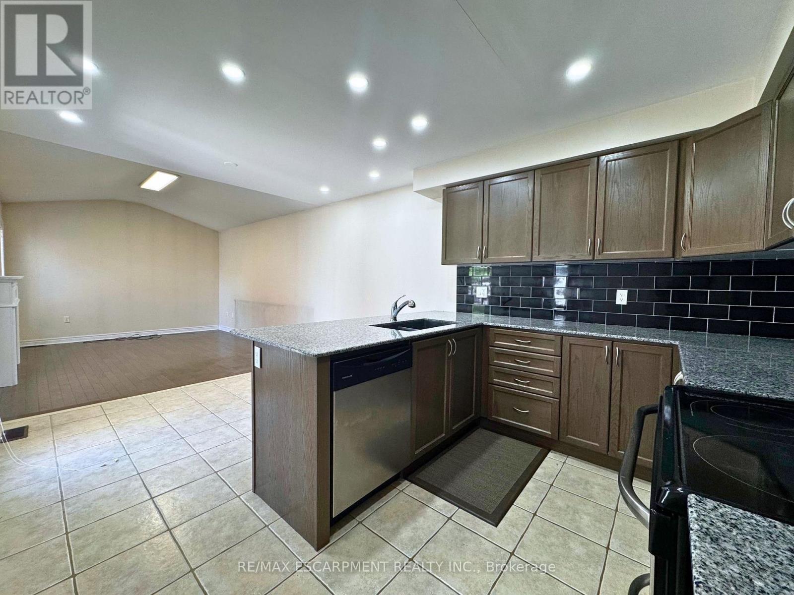 11 Keith Crescent, Niagara-On-The-Lake, Ontario  L0S 1J0 - Photo 9 - X13249858
