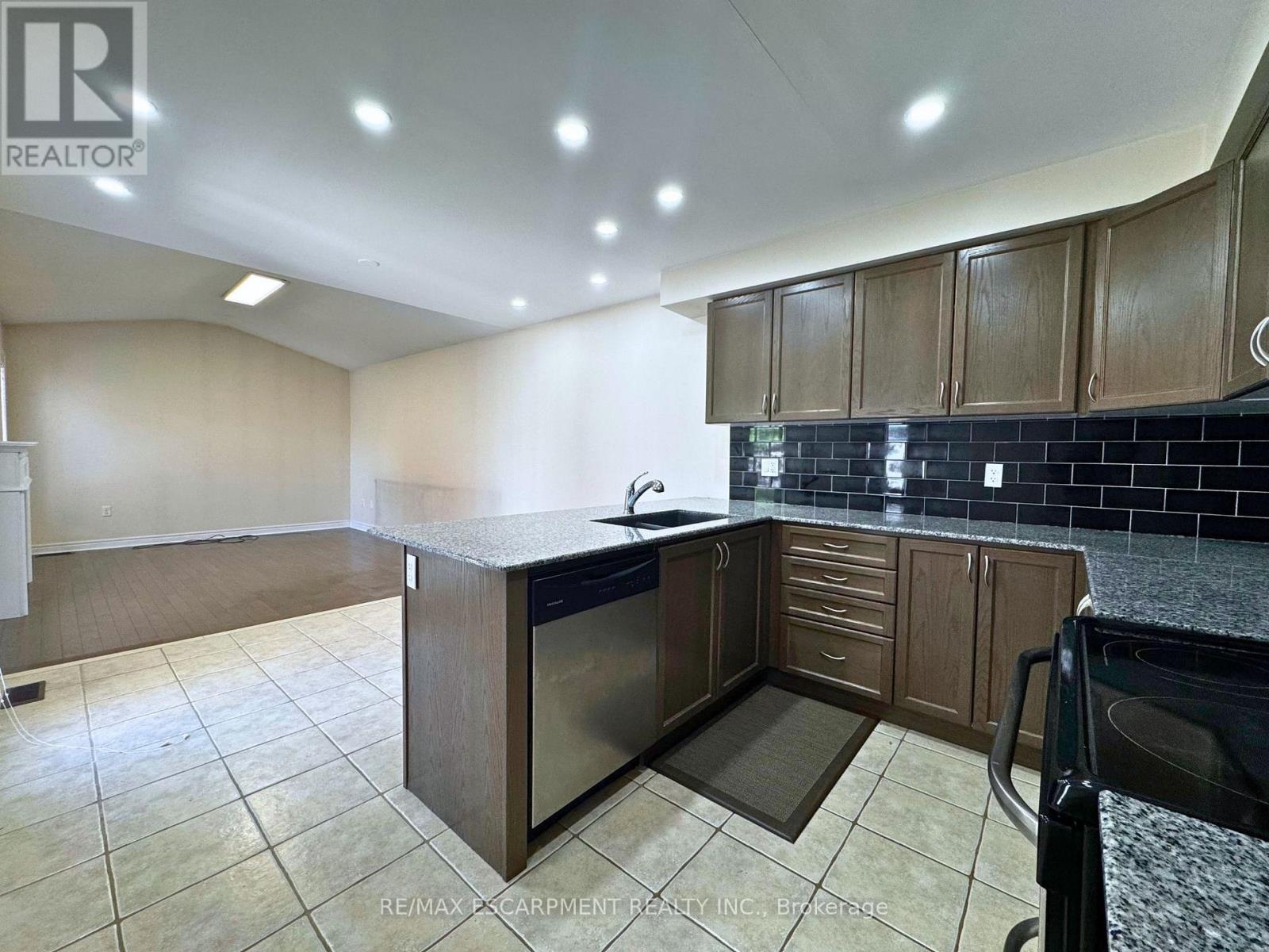11 Keith Crescent, Niagara-On-The-Lake, Ontario  L0S 1J0 - Photo 6 - X13249858
