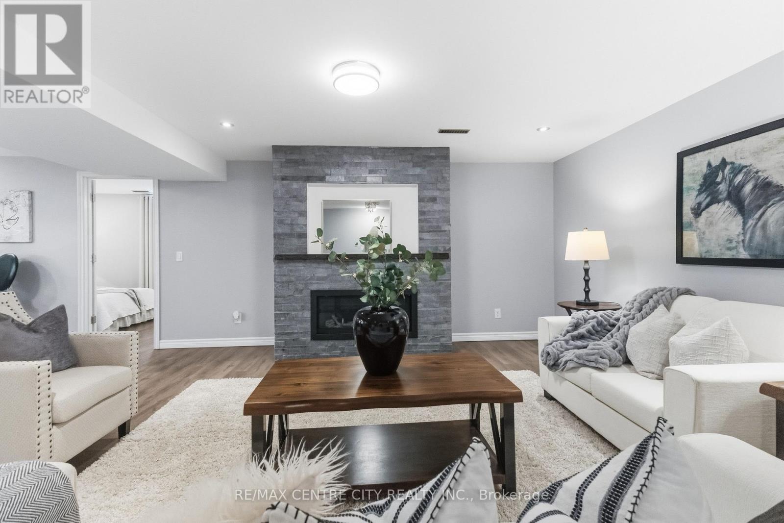 93 Mctaggart Court, London North, Ontario  N5X 3L9 - Photo 35 - X13685776