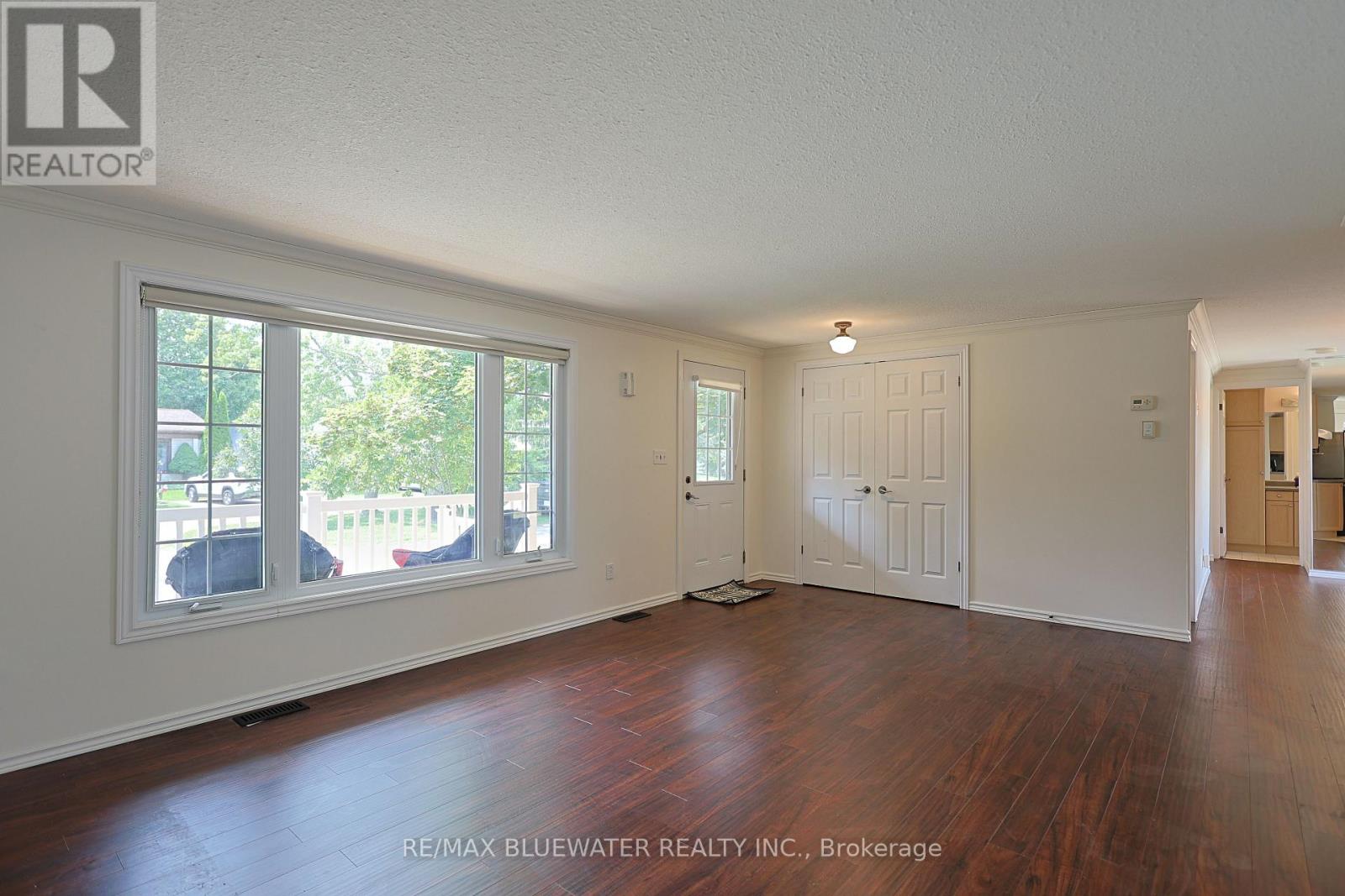 288 Concord Drive, South Huron (Stephen), Ontario  N0M 1T0 - Photo 10 - X13685778