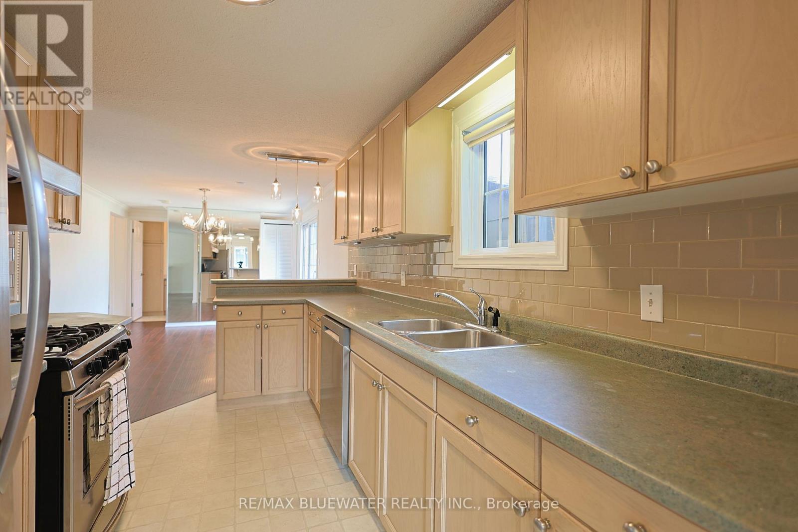 288 Concord Drive, South Huron (Stephen), Ontario  N0M 1T0 - Photo 14 - X13685778