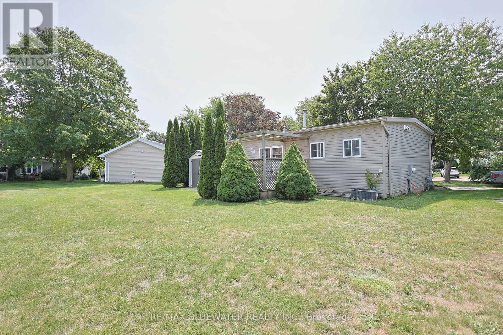288 Concord Drive, South Huron (Stephen), Ontario  N0M 1T0 - Photo 34 - X13685778