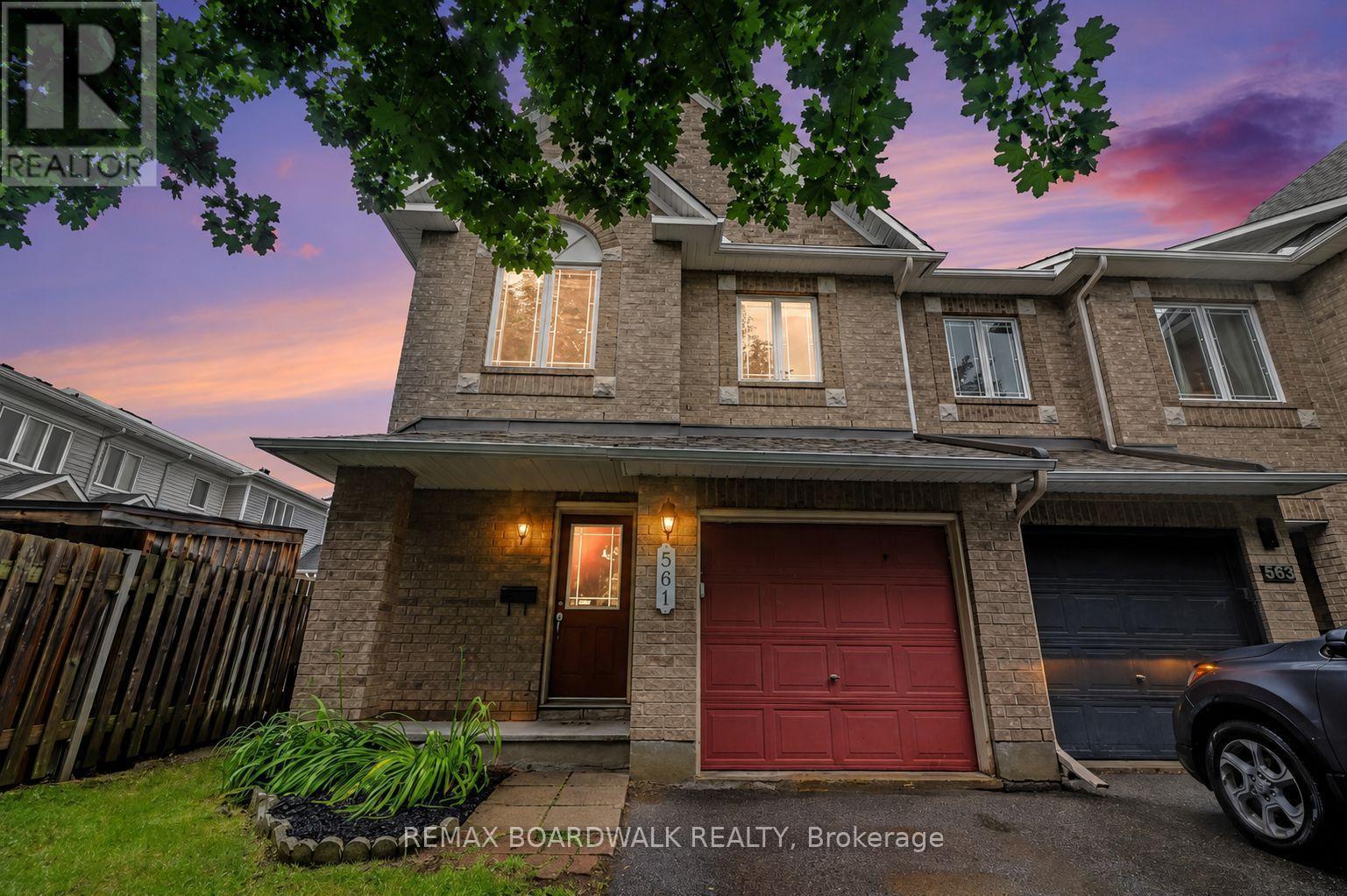 561 AQUAVIEW DRIVE, Ottawa, Ontario
