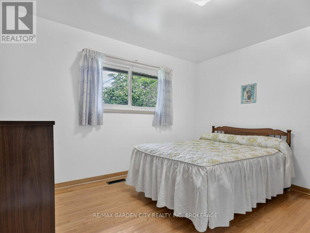 8 Champa Drive, St. Catharines, Ontario L2M 3K2 - Photo 27 - X13685726