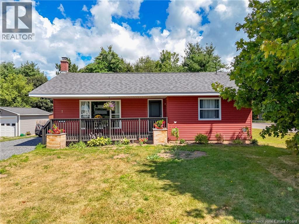 1 Onondaga Street, Oromocto, New Brunswick E2V 1B4 - Photo 5 - NB146055