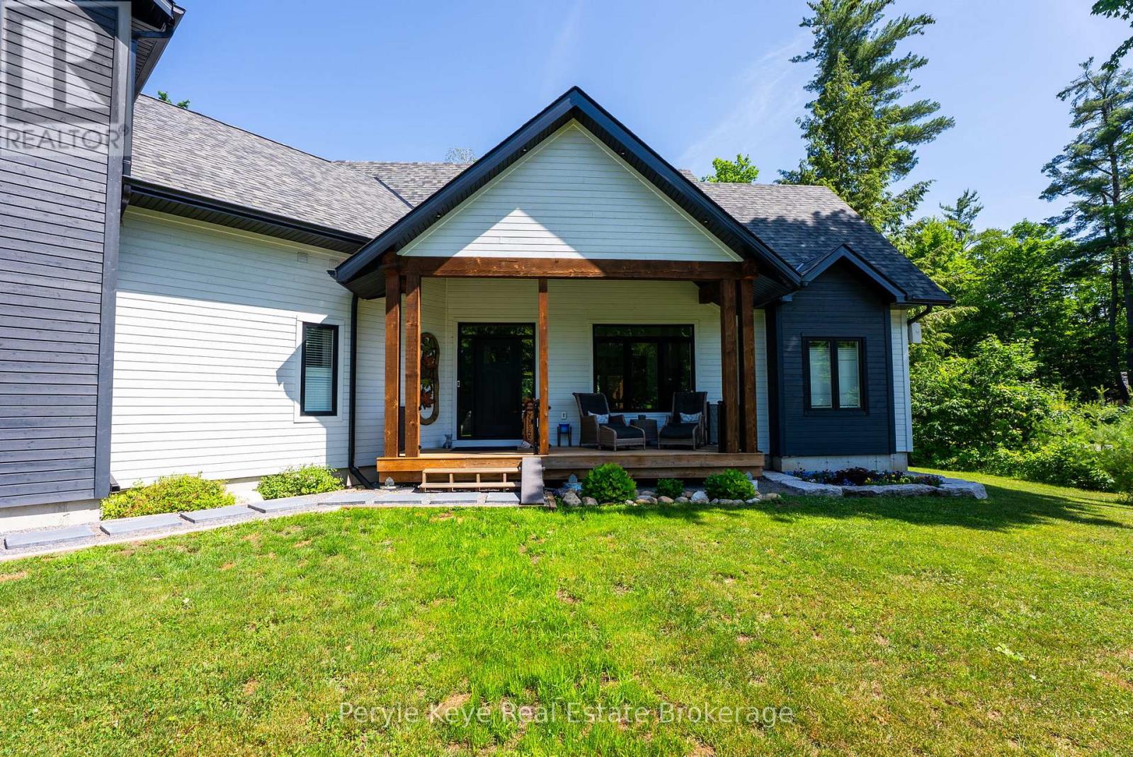1056 Xavier Street, Gravenhurst, Ontario  P0E 1G0 - Photo 7 - X13685806