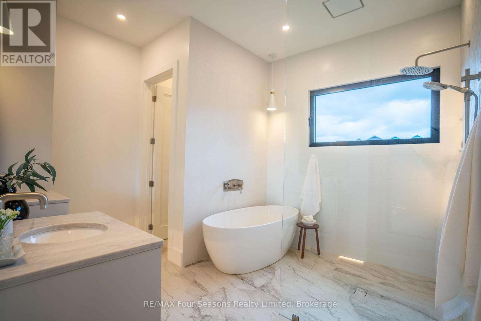 102 Barton Boulevard, Blue Mountains, Ontario  N0H 1J0 - Photo 14 - X13685824