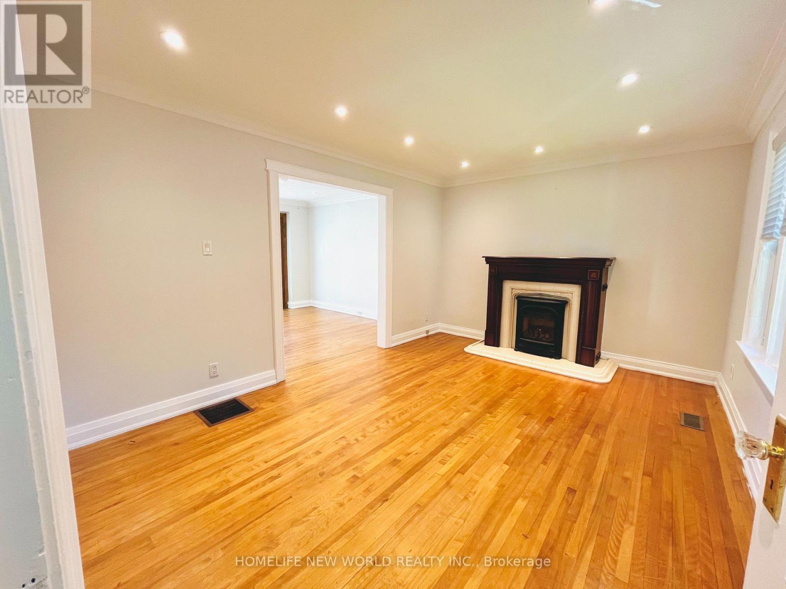 Ground - 121 Kingsdale Avenue, Toronto, Ontario  M2N 3W5 - Photo 3 - C13685764