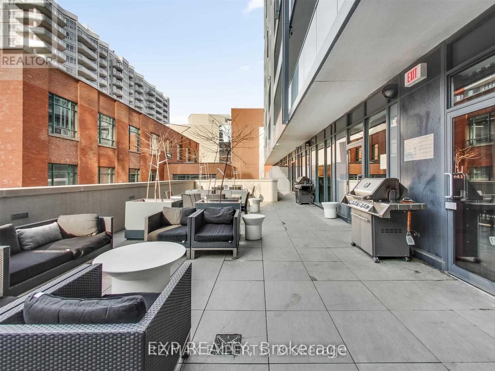 1311 - 105 George Street, Toronto, Ontario  M5A 0L4 - Photo 14 - C13685798