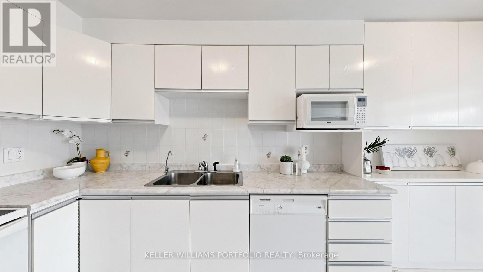 358 - 4005 Don Mills Road, Toronto, Ontario  M2H 3J9 - Photo 11 - C13685820