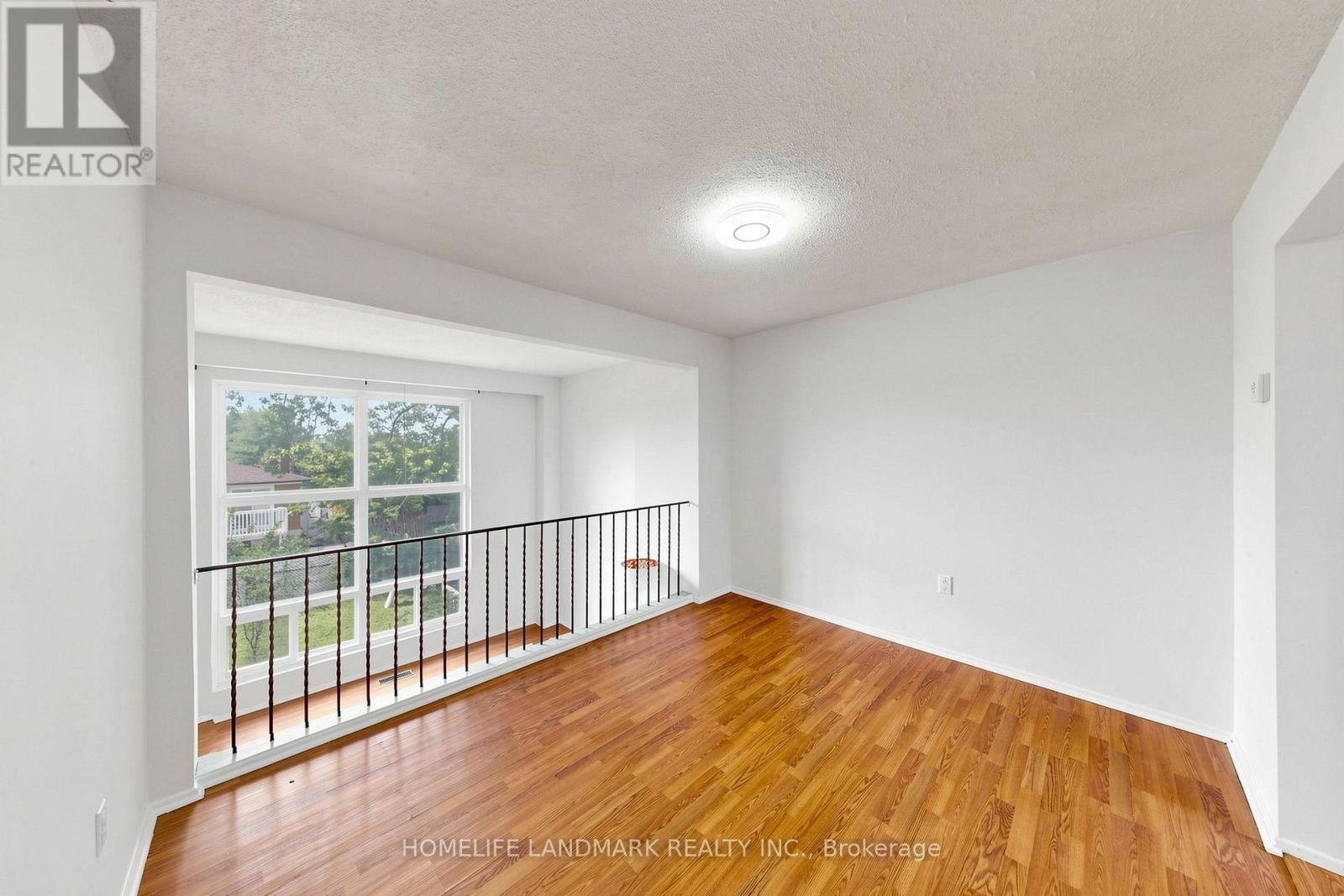 8 Rusty Crest Way, Toronto, Ontario  M2J 2Y4 - Photo 12 - C13685822
