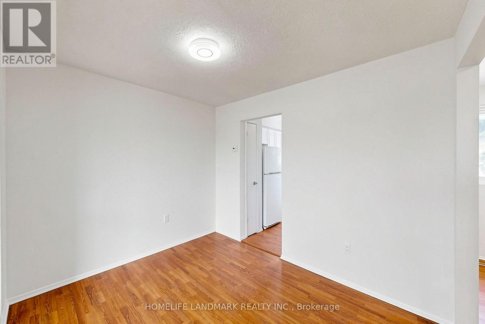 8 Rusty Crest Way, Toronto, Ontario  M2J 2Y4 - Photo 17 - C13685822