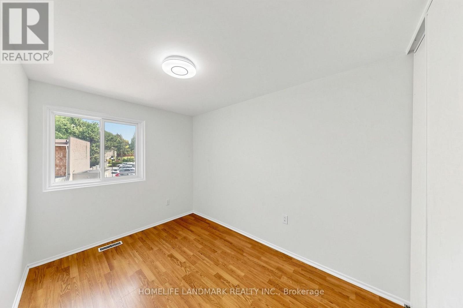 8 Rusty Crest Way, Toronto, Ontario  M2J 2Y4 - Photo 23 - C13685822