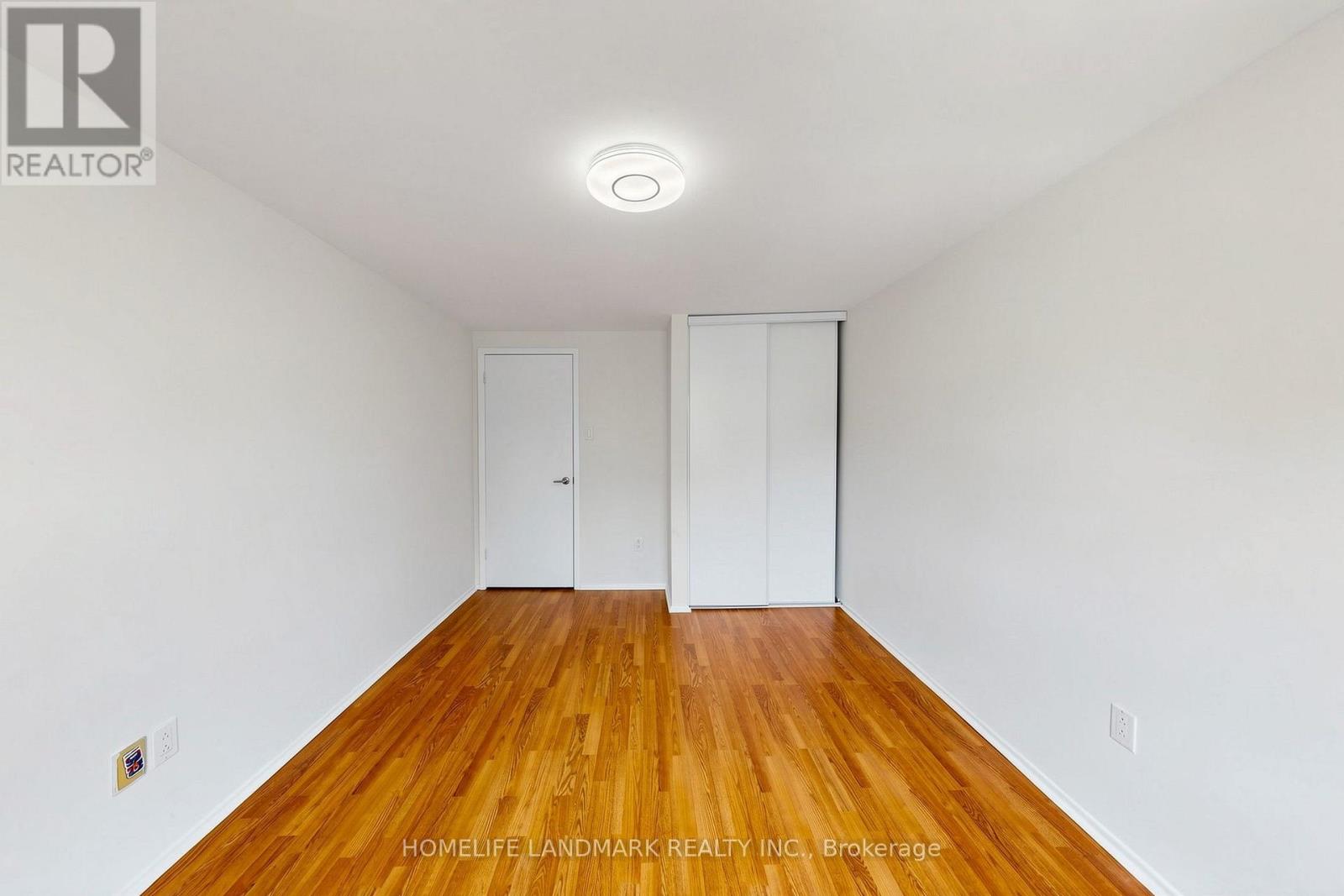 8 Rusty Crest Way, Toronto, Ontario  M2J 2Y4 - Photo 28 - C13685822