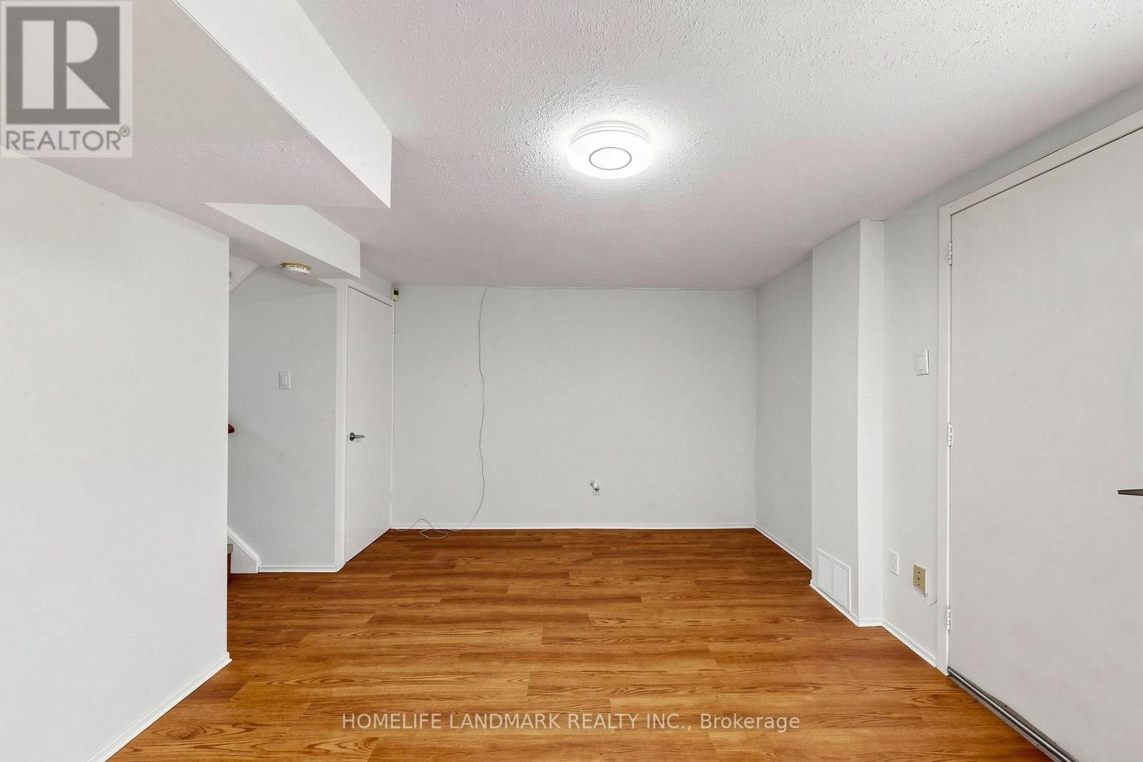 8 Rusty Crest Way, Toronto, Ontario  M2J 2Y4 - Photo 36 - C13685822