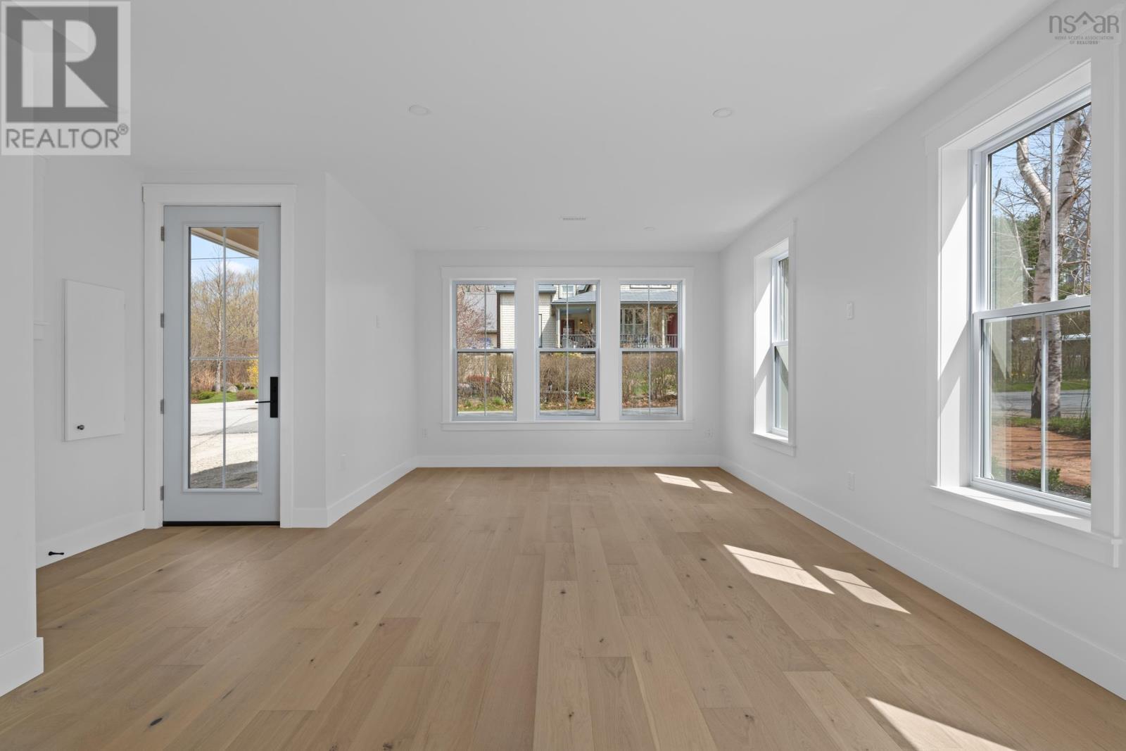 69 Union Street, Chester, Nova Scotia  B0J 1J0 - Photo 6 - 202610890