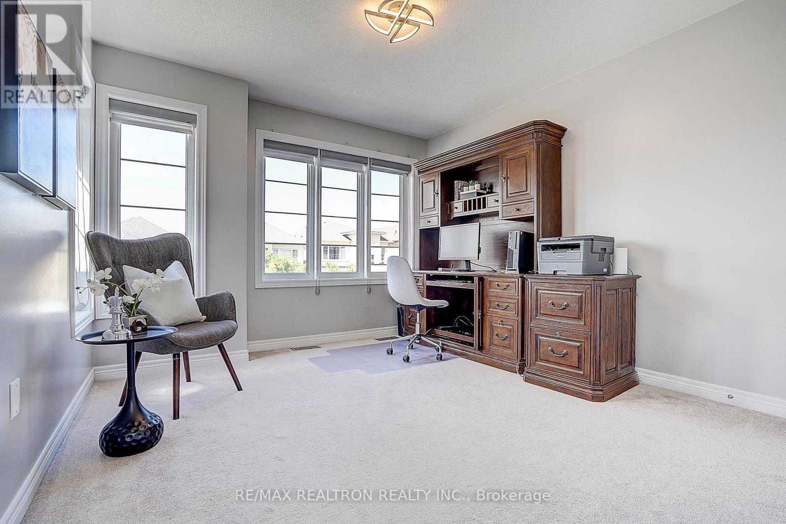 19 Falconridge Terrace, East Gwillimbury, Ontario  L0G 1V0 - Photo 37 - N13685712
