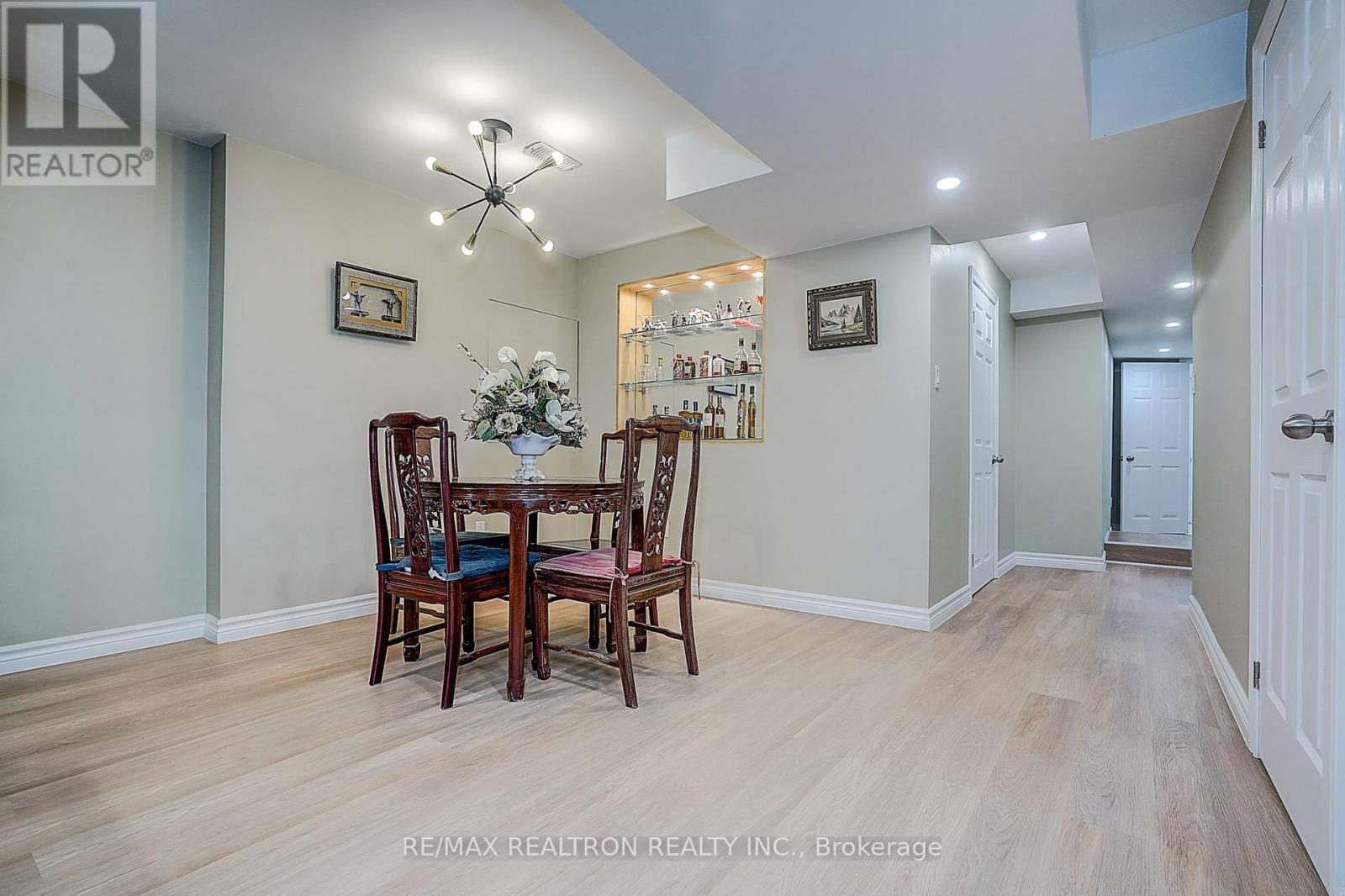 19 Falconridge Terrace, East Gwillimbury, Ontario  L0G 1V0 - Photo 40 - N13685712
