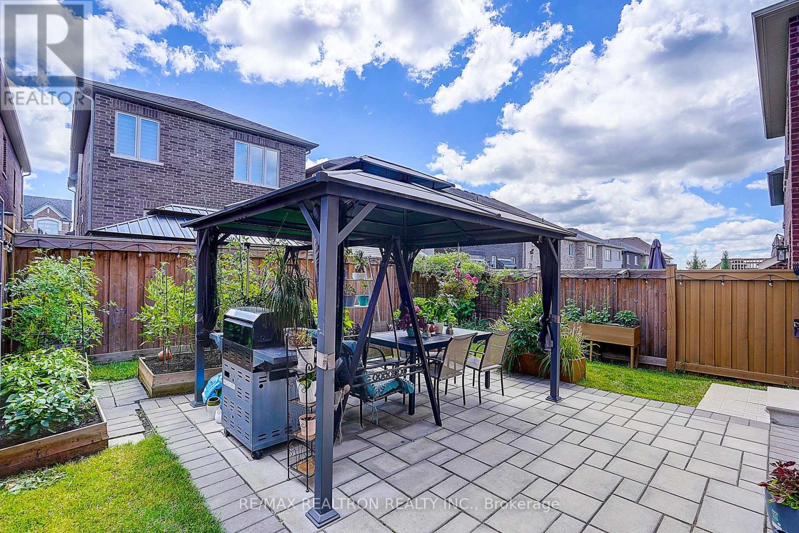 19 Falconridge Terrace, East Gwillimbury, Ontario  L0G 1V0 - Photo 46 - N13685712