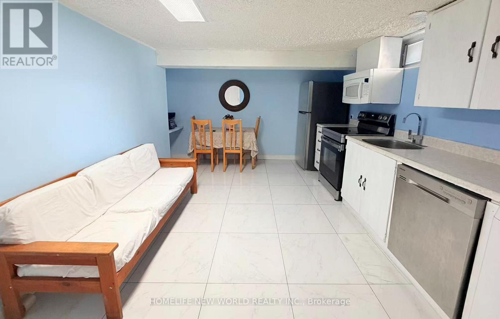 Bsmt Unit 1 - 385 Marybay Crescent, Richmond Hill, Ontario  L4C 2X5 - Photo 5 - N13685736