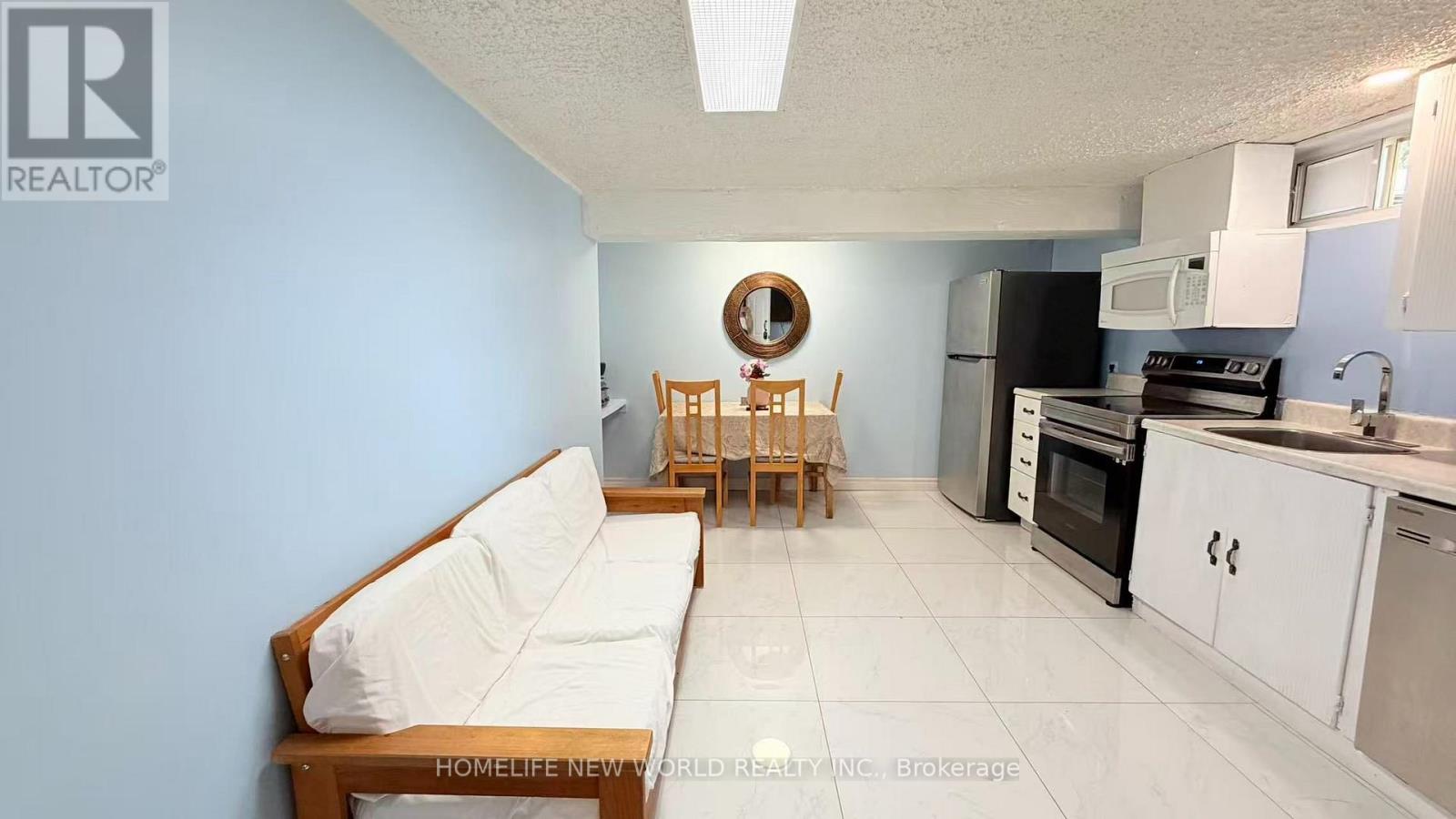 Bsmt Unit 1 - 385 Marybay Crescent, Richmond Hill, Ontario  L4C 2X5 - Photo 6 - N13685736