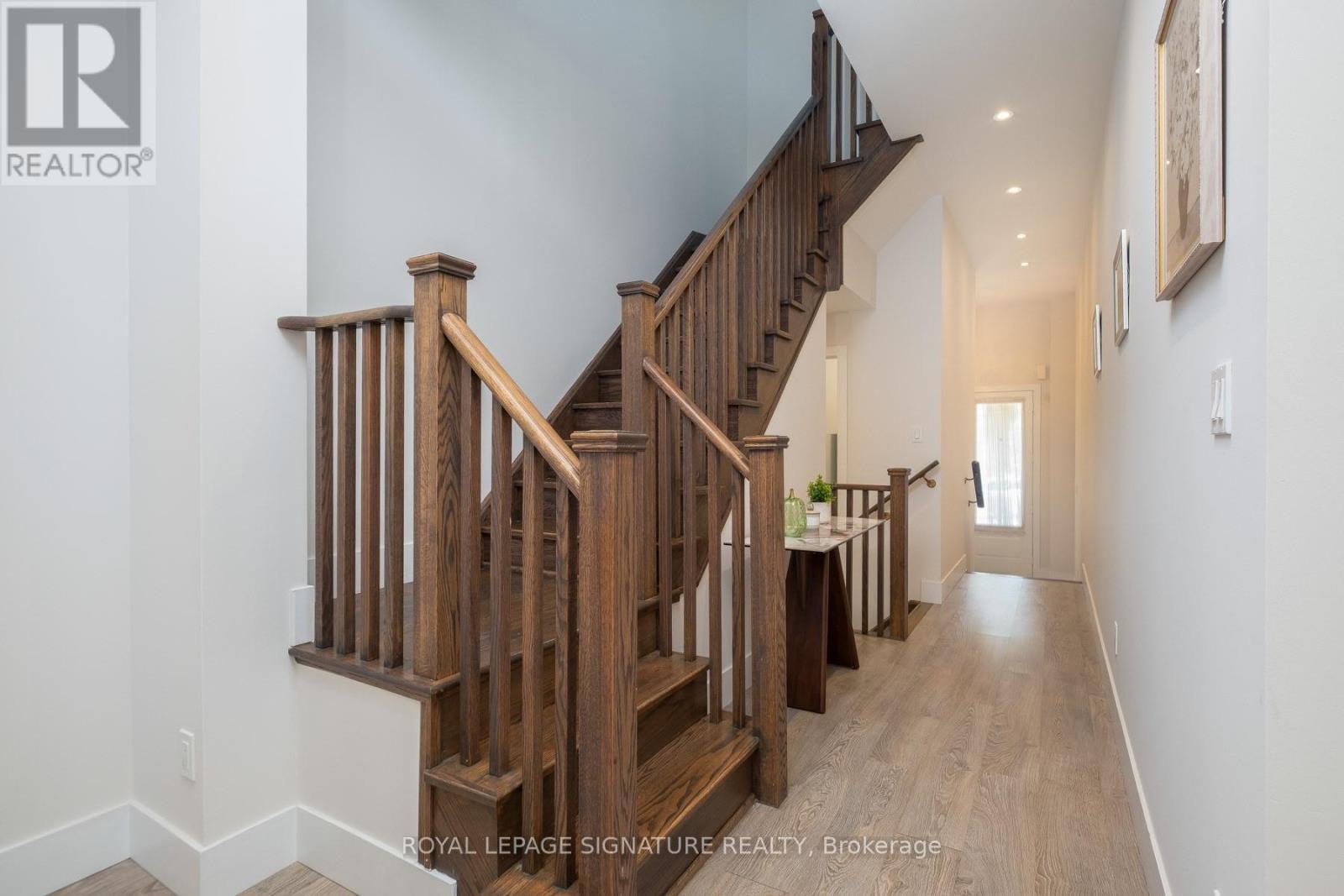 215 Elyse Court, Aurora, Ontario  L4G 2C9 - Photo 22 - N13685788