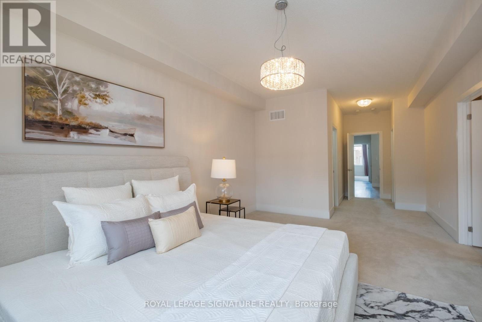 215 Elyse Court, Aurora, Ontario  L4G 2C9 - Photo 26 - N13685788