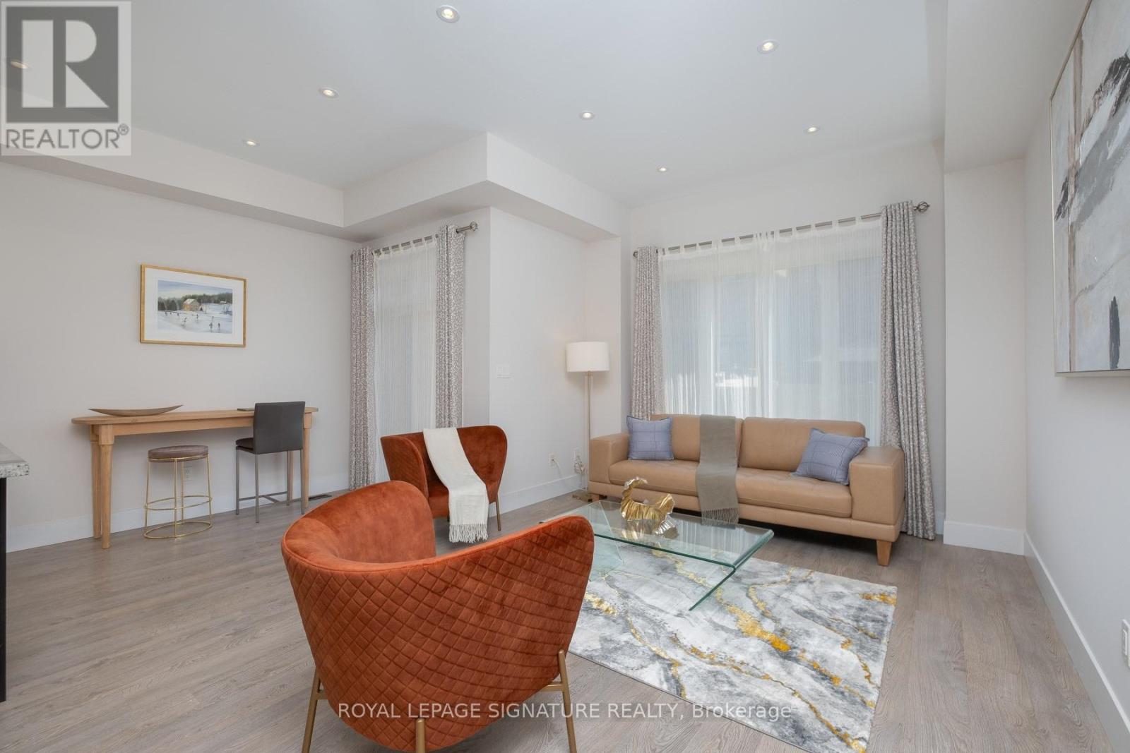 215 Elyse Court, Aurora, Ontario  L4G 2C9 - Photo 6 - N13685788