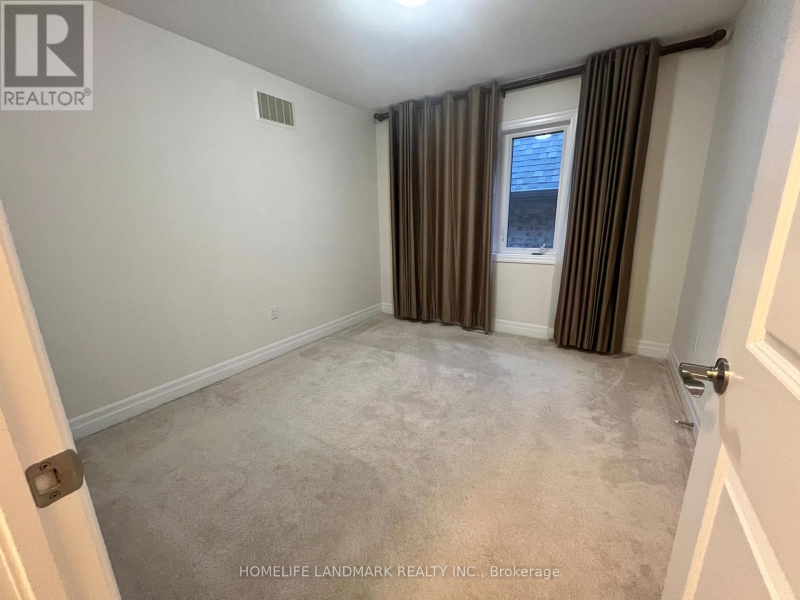 102 Fowley Drive, Oakville, Ontario  L6H 0V3 - Photo 12 - W13685710