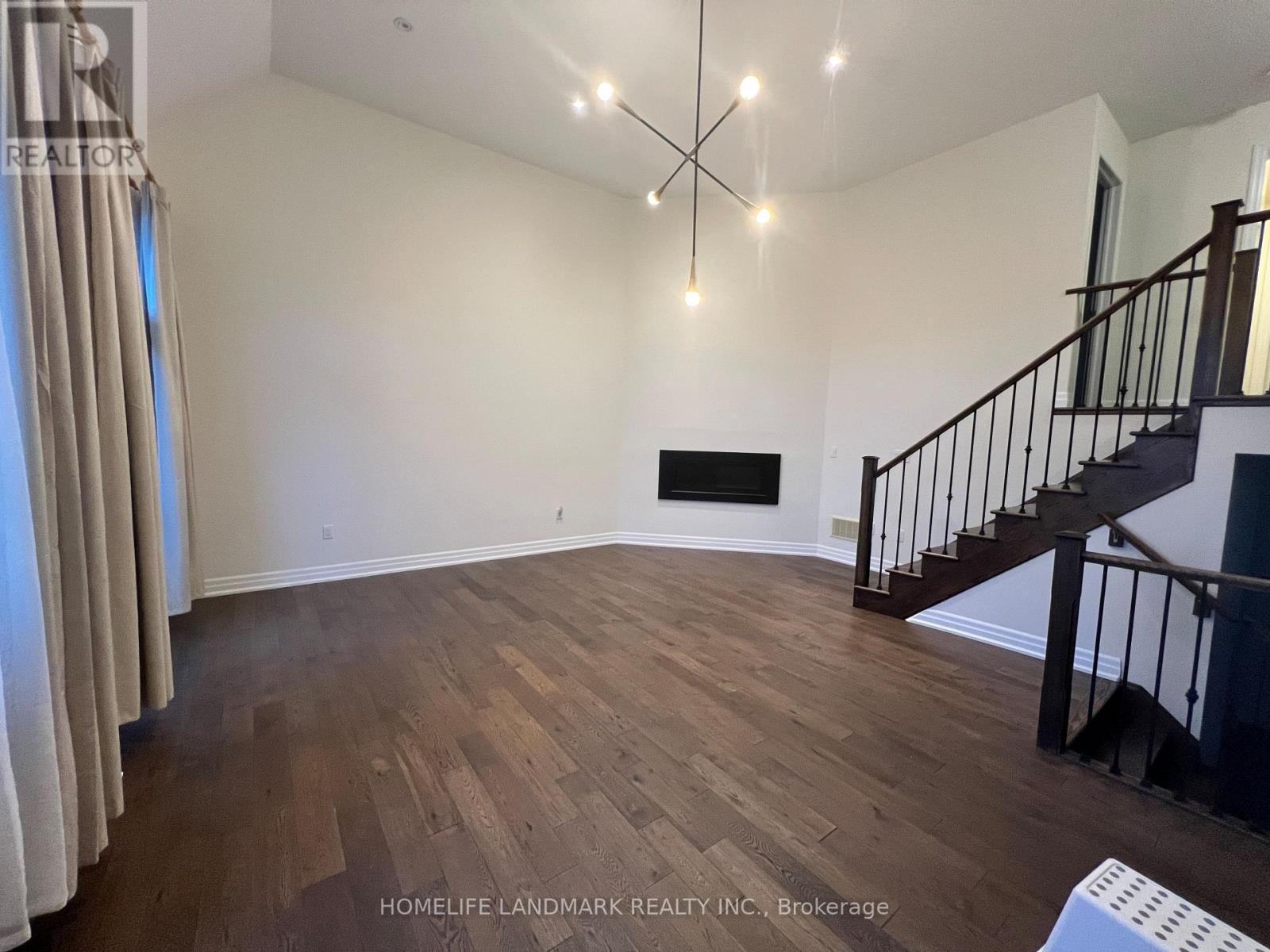 102 Fowley Drive, Oakville, Ontario  L6H 0V3 - Photo 8 - W13685710