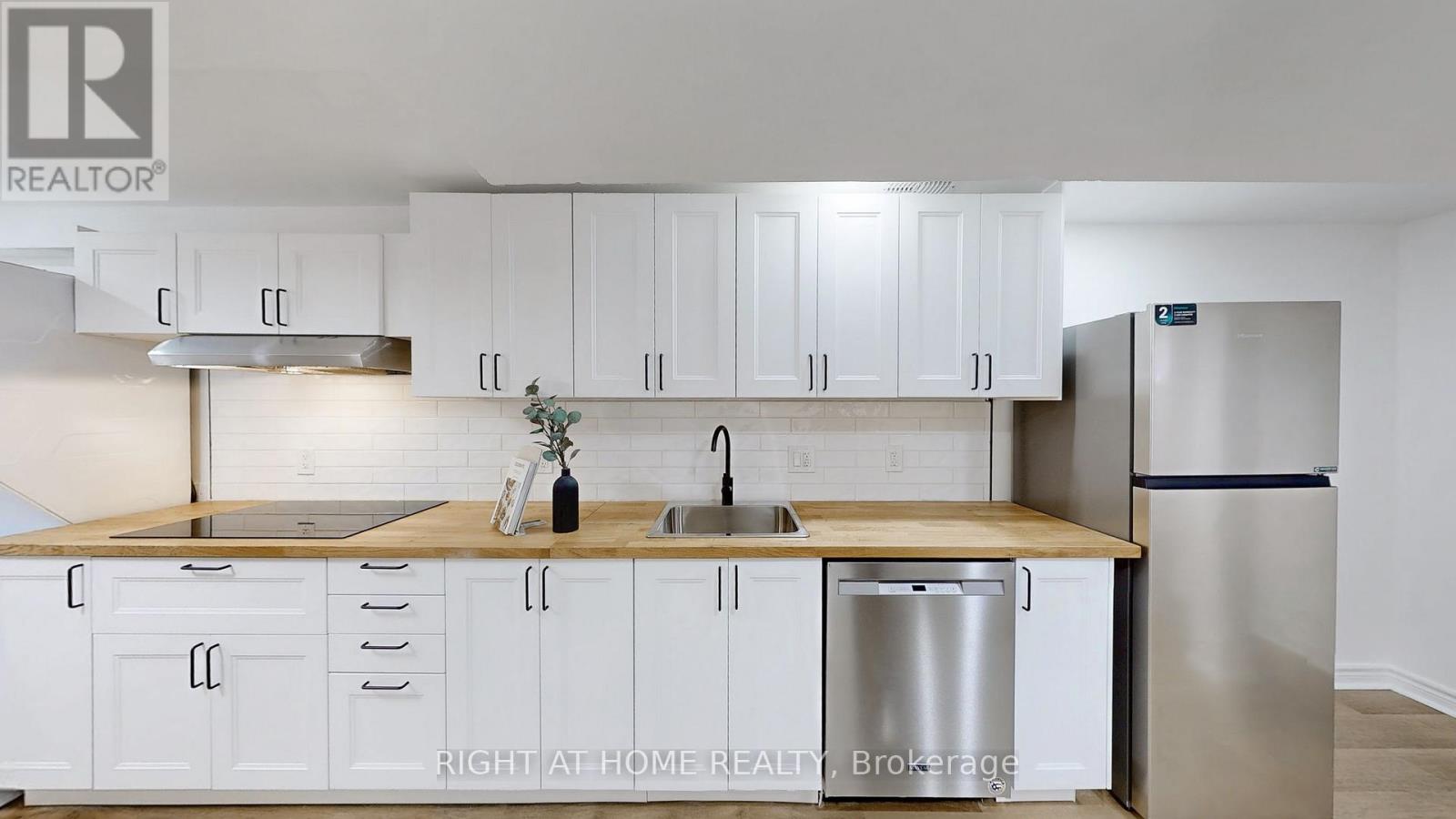 LOWER - 1121 FOXGLOVE PLACE, Mississauga, Ontario