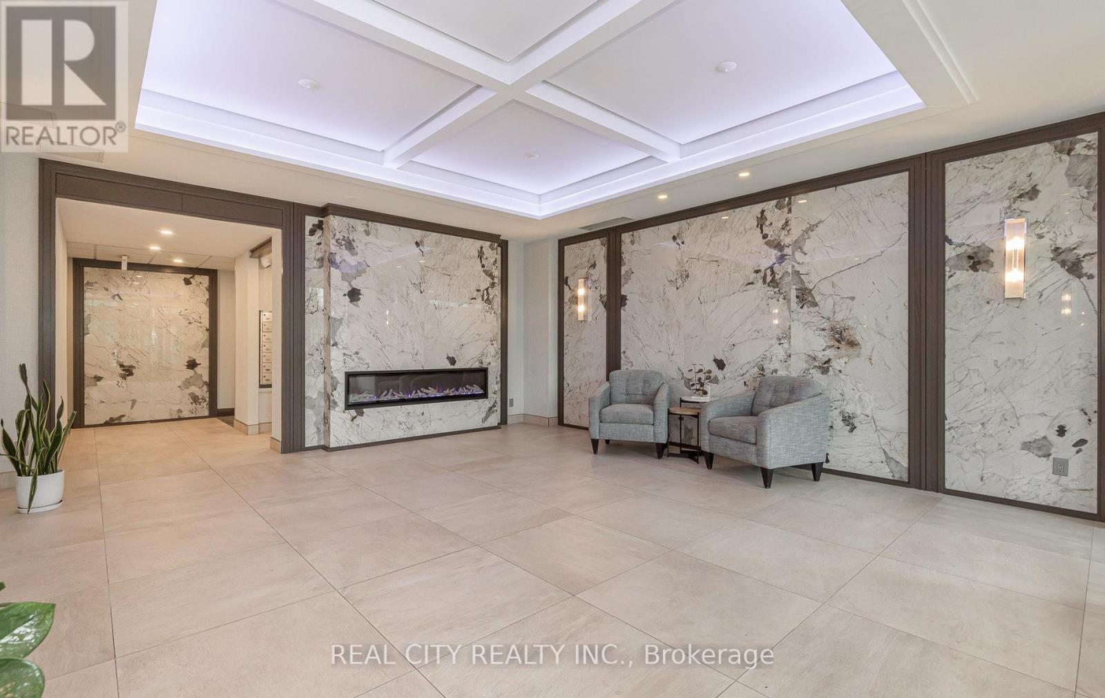 704 - 2325 Central Park Drive, Oakville, Ontario  L6H 0E2 - Photo 3 - W13685774