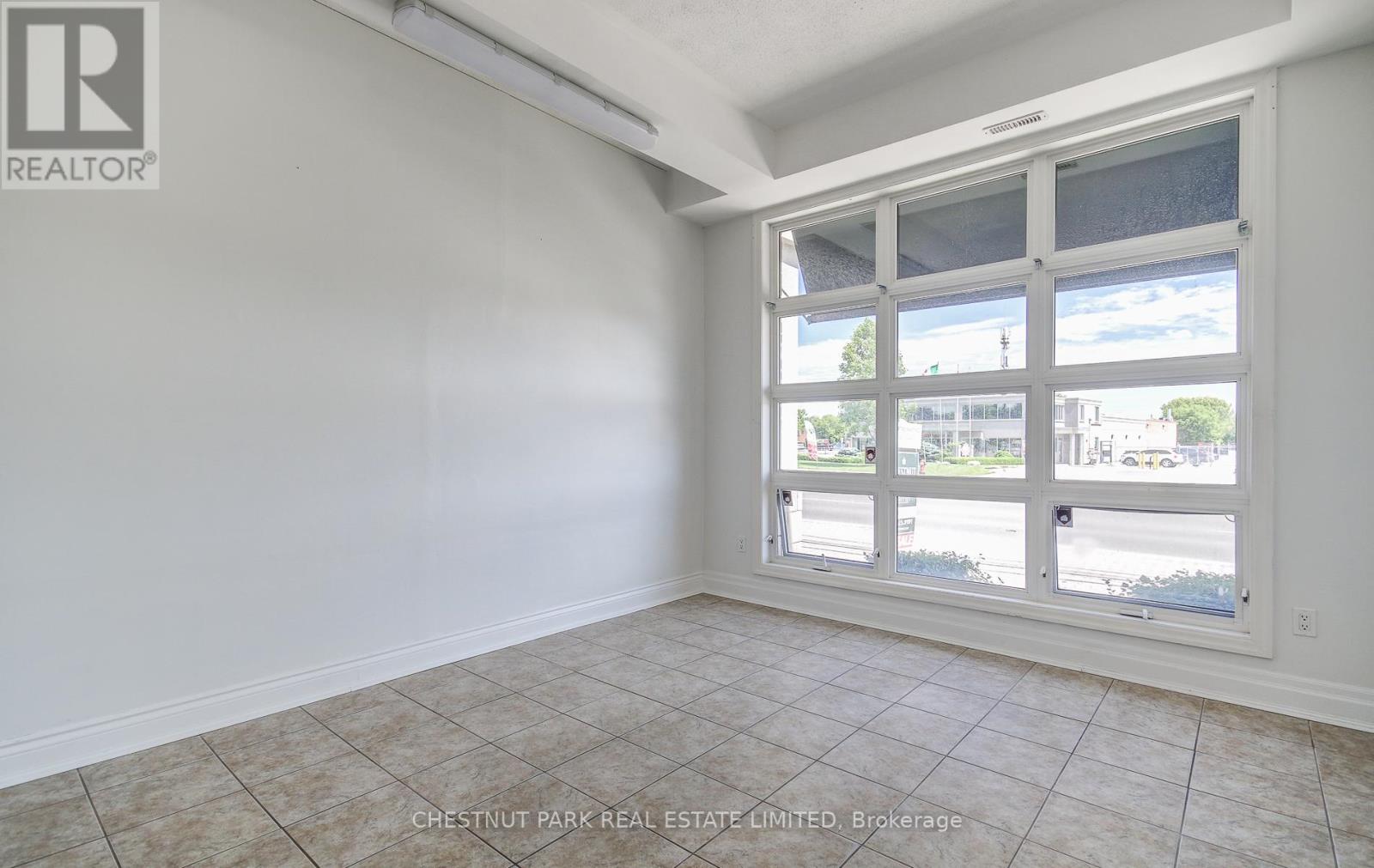 5 - 885 Lakeshore Road E, Mississauga, Ontario  L5E 1E2 - Photo 9 - W13685794