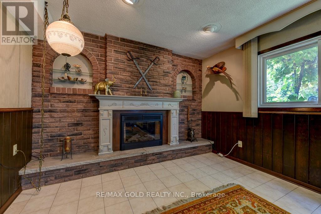 70 Malcolm Crescent, Brampton, Ontario  L6S 3C8 - Photo 28 - W13685818