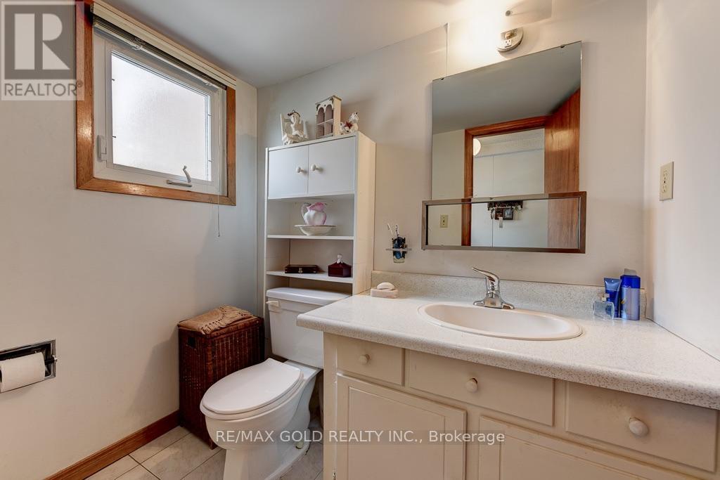 70 Malcolm Crescent, Brampton, Ontario  L6S 3C8 - Photo 33 - W13685818