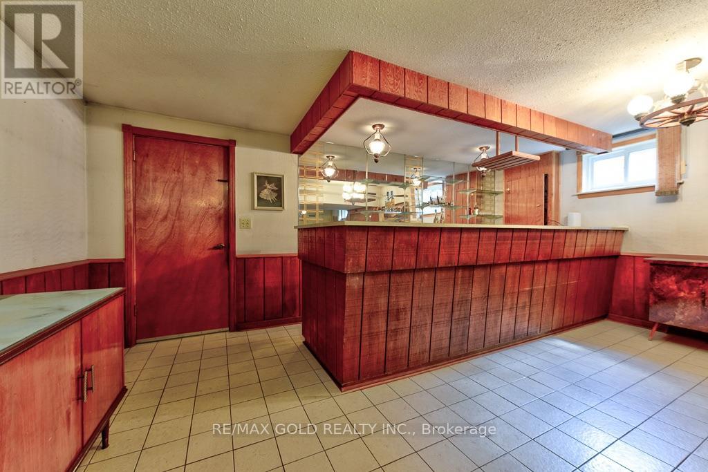 70 Malcolm Crescent, Brampton, Ontario  L6S 3C8 - Photo 34 - W13685818