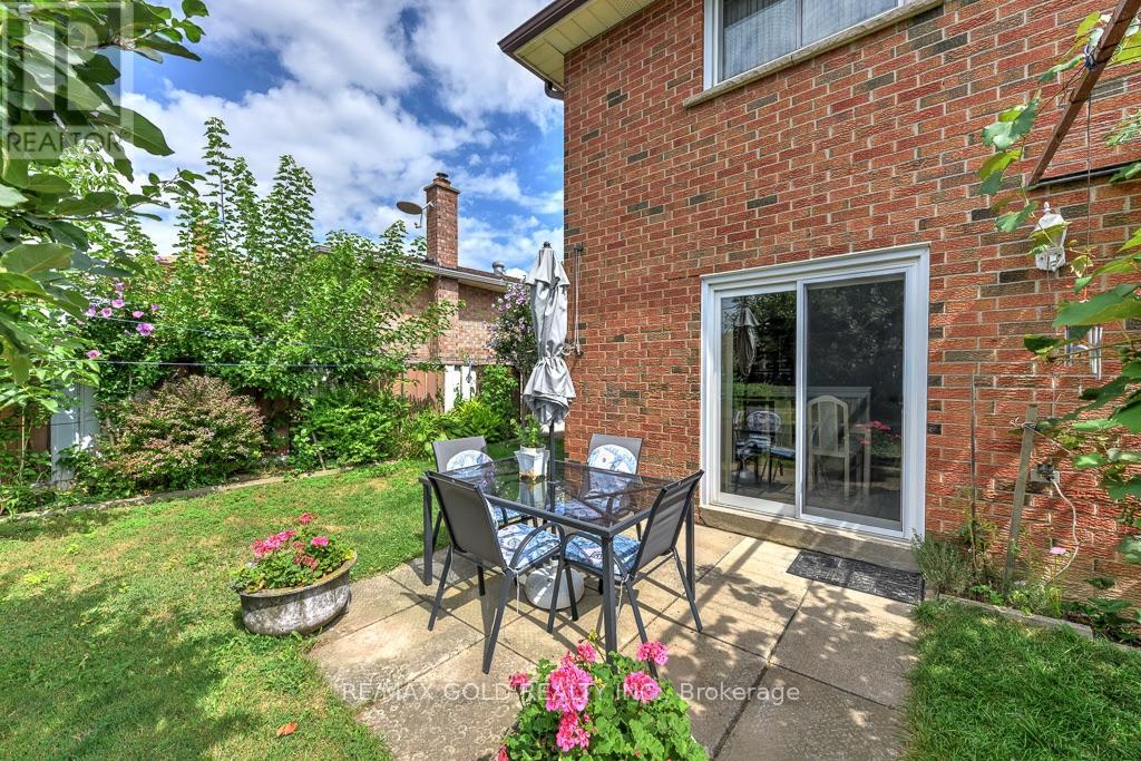 70 Malcolm Crescent, Brampton, Ontario  L6S 3C8 - Photo 42 - W13685818