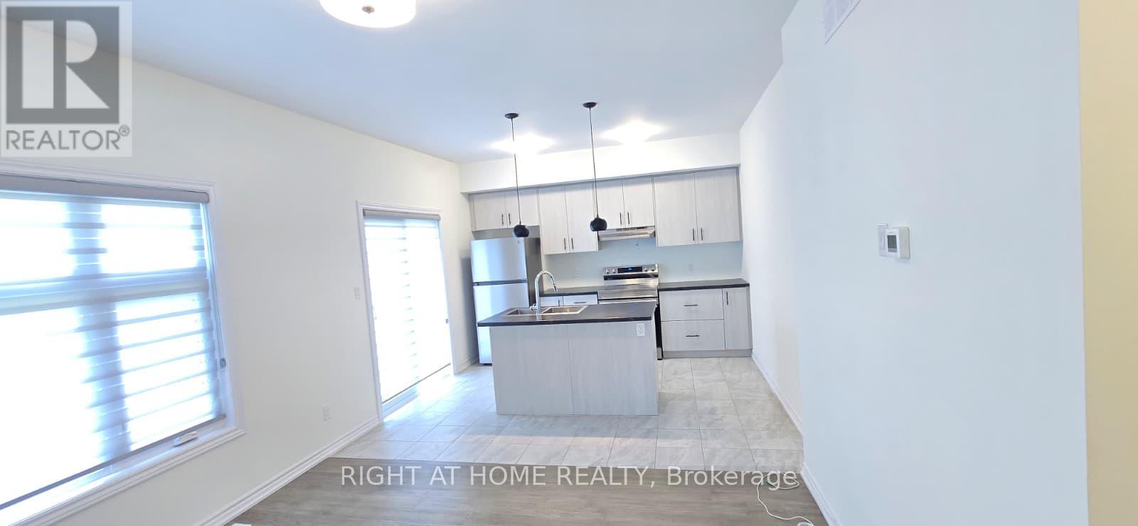 52 - 5672 Dorchester Road, Niagara Falls, Ontario  L2G 4Y8 - Photo 4 - X13685754