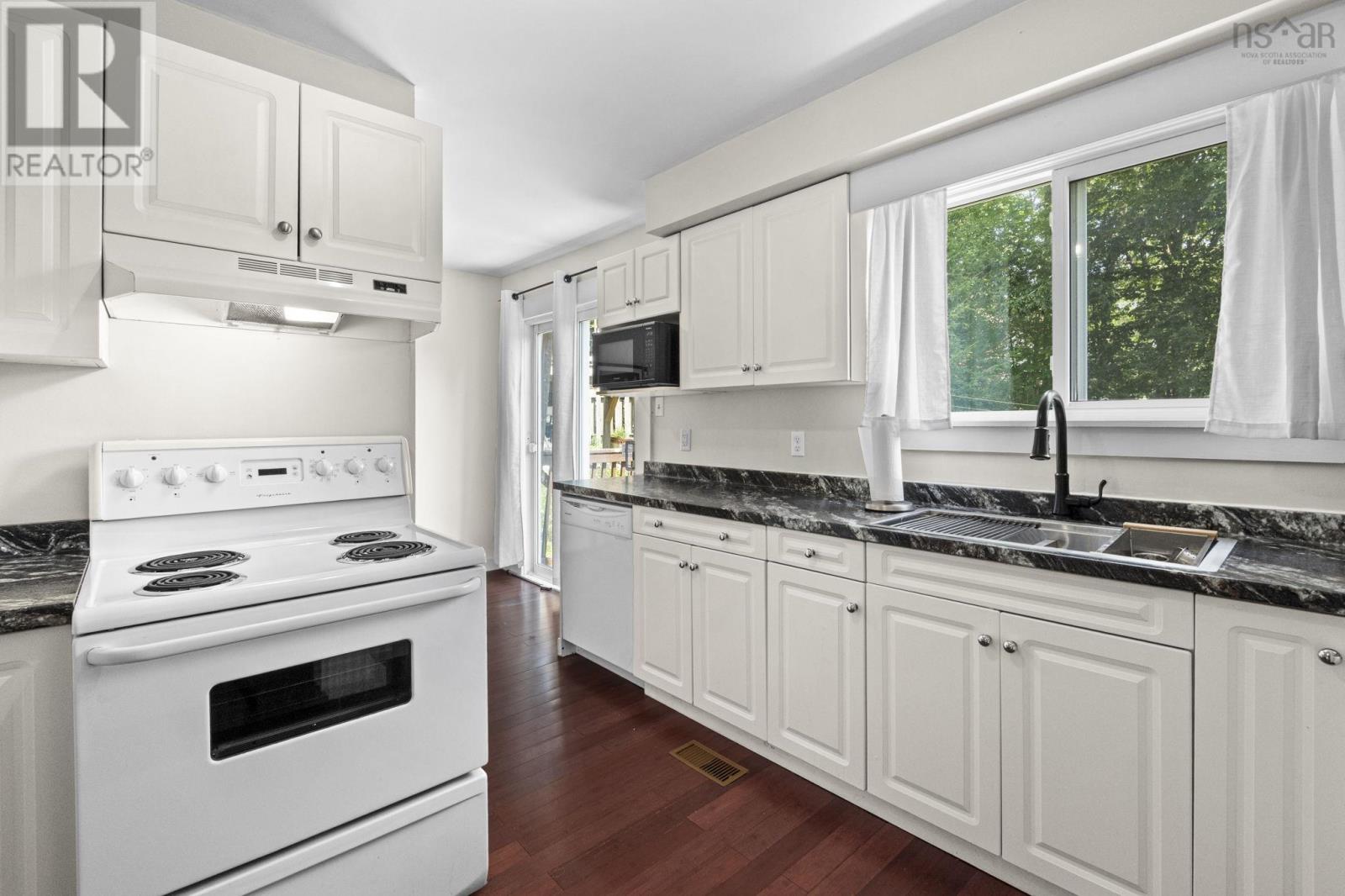 23 Rankin Drive, Lower Sackville, Nova Scotia  B4C 3A7 - Photo 16 - 202620332