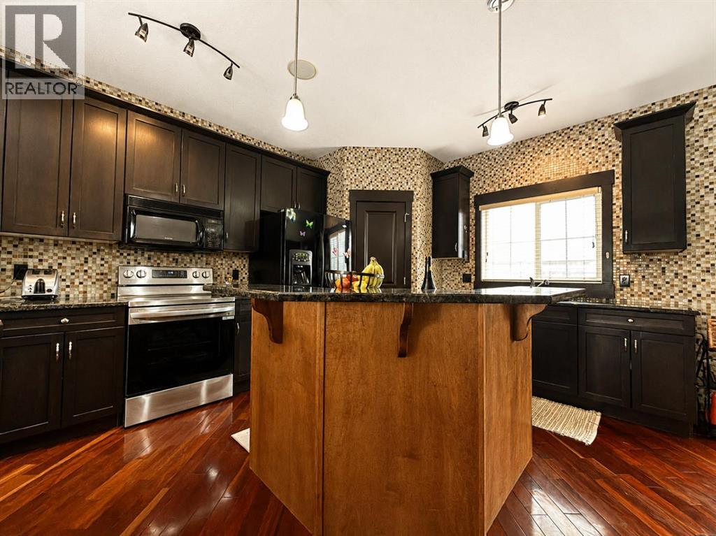 288 Rainbow Falls Drive, Chestermere, Alberta  T1X 0E4 - Photo 9 - A2310075