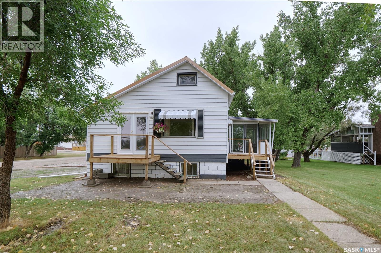 192 2nd Avenue W, Central Butte, Saskatchewan  S0H 0T0 - Photo 1 - SK045795