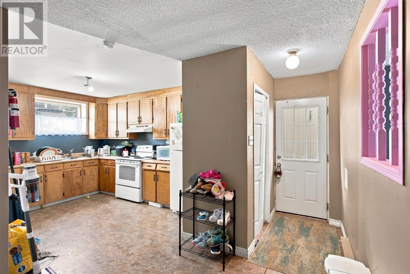 12 Thorburn Place, Clarenville — photo 18