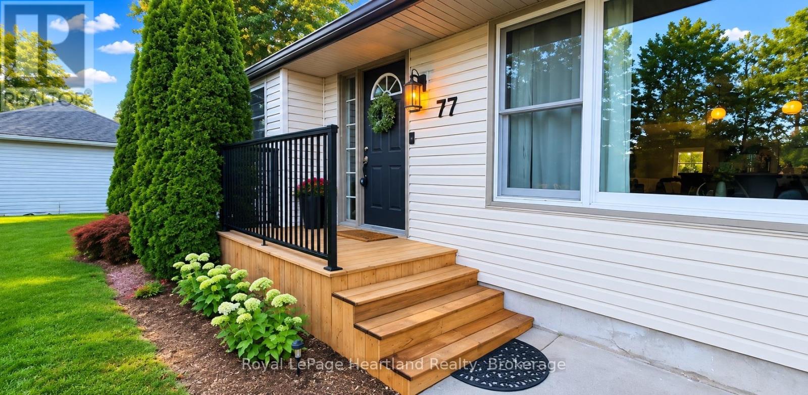 77 Chalk Street N, Huron East, Ontario  N0K 1W0 - Photo 4 - X13413782