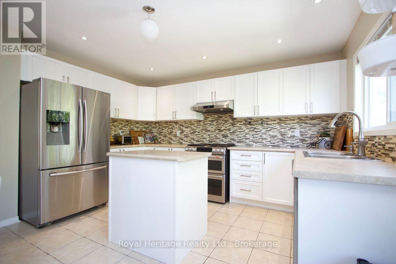 941 Langford Street, Oshawa, Ontario L1K 0A4 - Photo 7 - E13685852