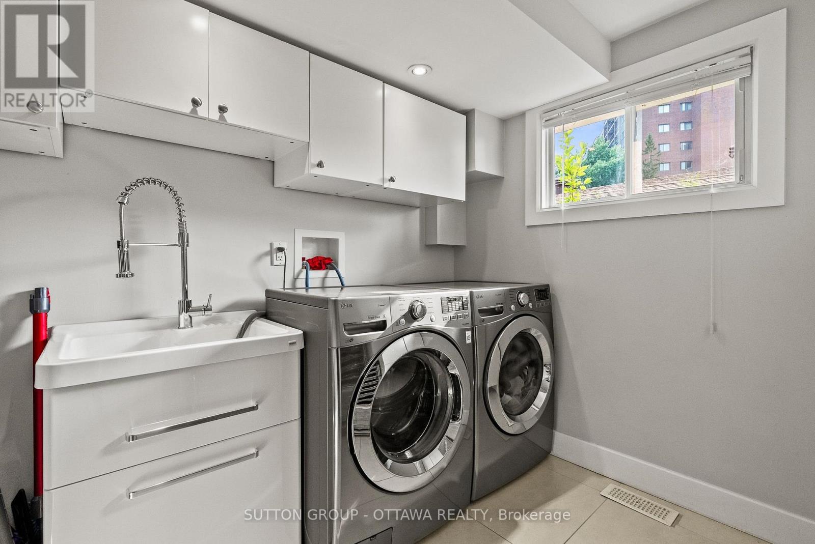 2450 Blackstone Crescent, Ottawa, Ontario  K1B 4H2 - Photo 24 - X13685878