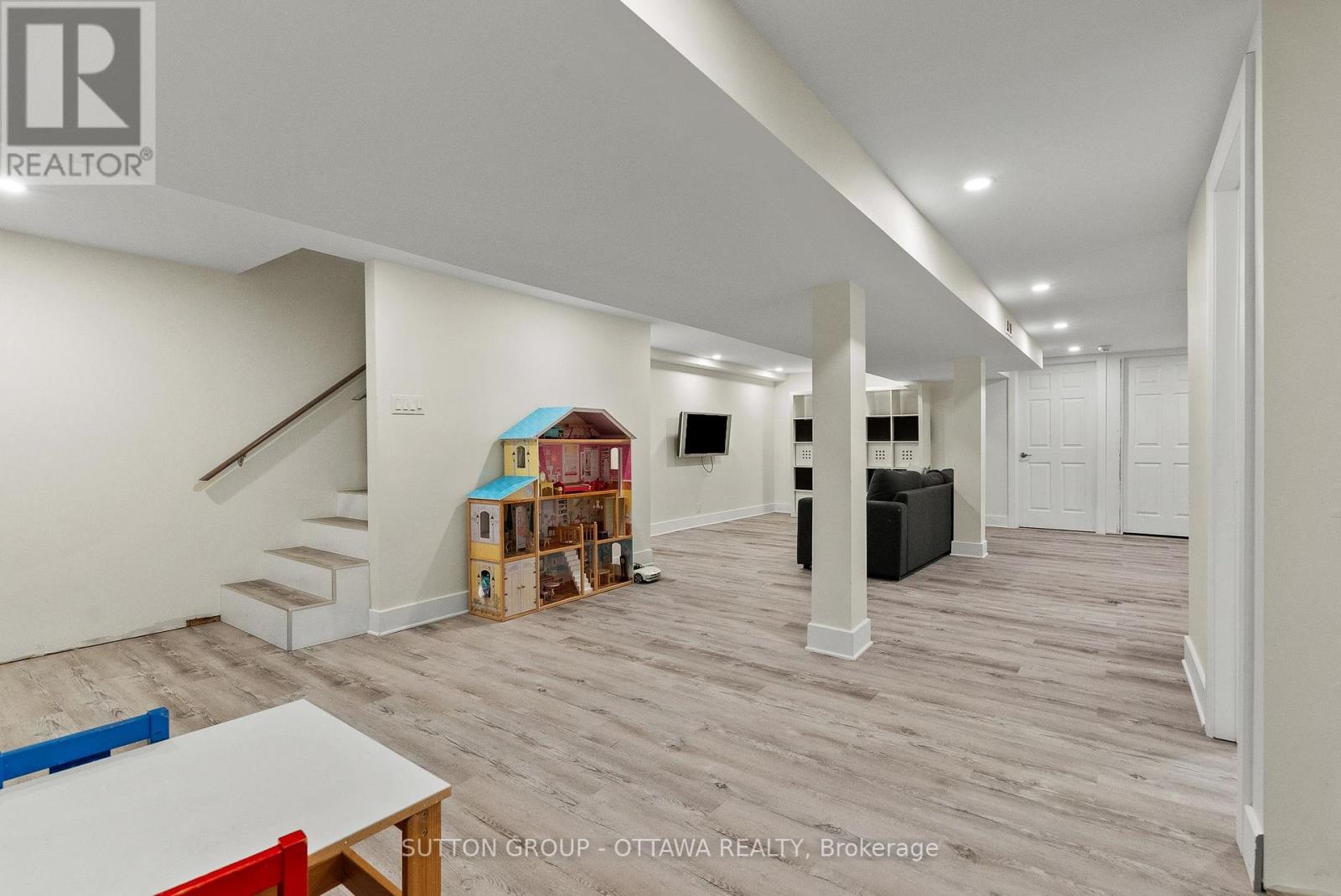 2450 Blackstone Crescent, Ottawa, Ontario  K1B 4H2 - Photo 42 - X13685878